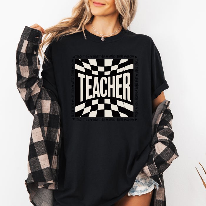 Teacher Checkered Back To School First Day Of School Cute Teacher Appreciation Comfort Colors Tee