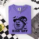 XL Violet Purple Hiss Off Cat Halloween Witch Funny For Cat Lovers And Halloween Enthusiasts Comfort Colors Tee