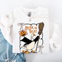 XXL White Honk Or Treat Cute Goose Halloween Witch Cozy Graphic Vintage Print Deluxe Sweatshirt
