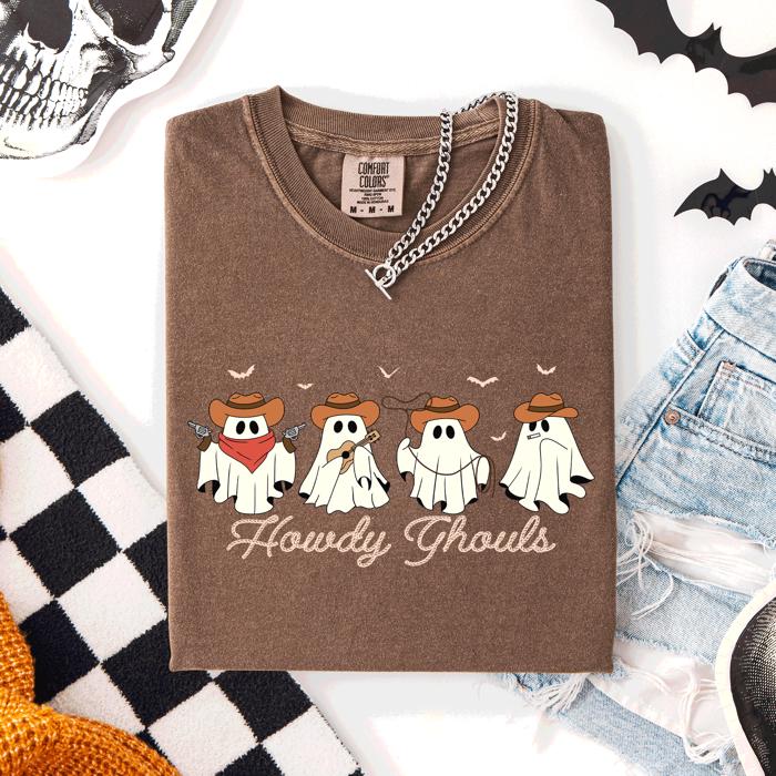 Howdy Ghouls, Cowboy Ghosts Western Halloween Scene With Vintage Sunset Graphics Comfort Colors Tee