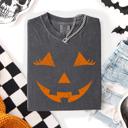 XXL Pepper Dark Gray Jack O Lantern Halloween Cute Night Scene With A Playful Carved Pumpkin And Spooky Festive Vibes For Autumn Nights Comfort Colors Tee