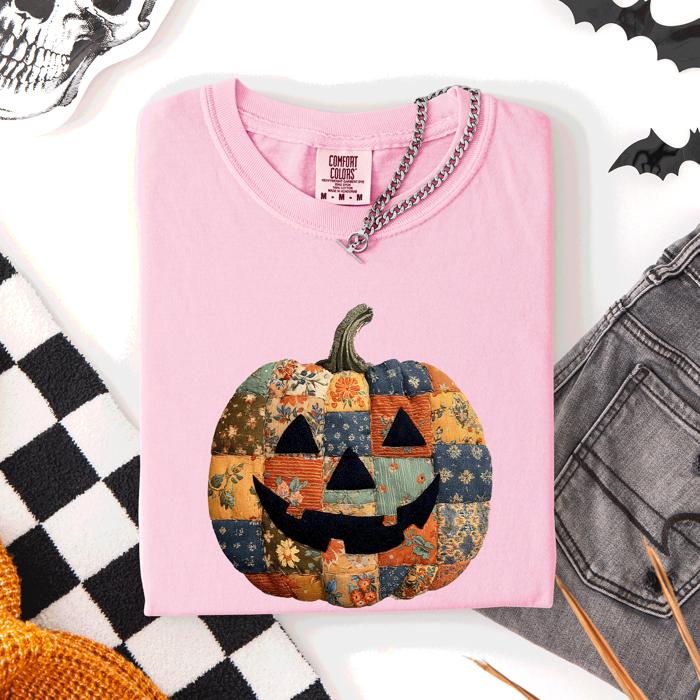 Jack O Lantern Faux Quilt Pumpkin Halloween Fall Autumn Spooky Cozy Comfort Colors Tee