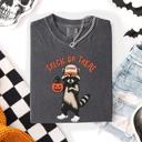 XXL Pepper Dark Gray Raccoon Trick Or Treat Halloween Spooky Nighttime Illustration Artwork Comfort Colors Tee