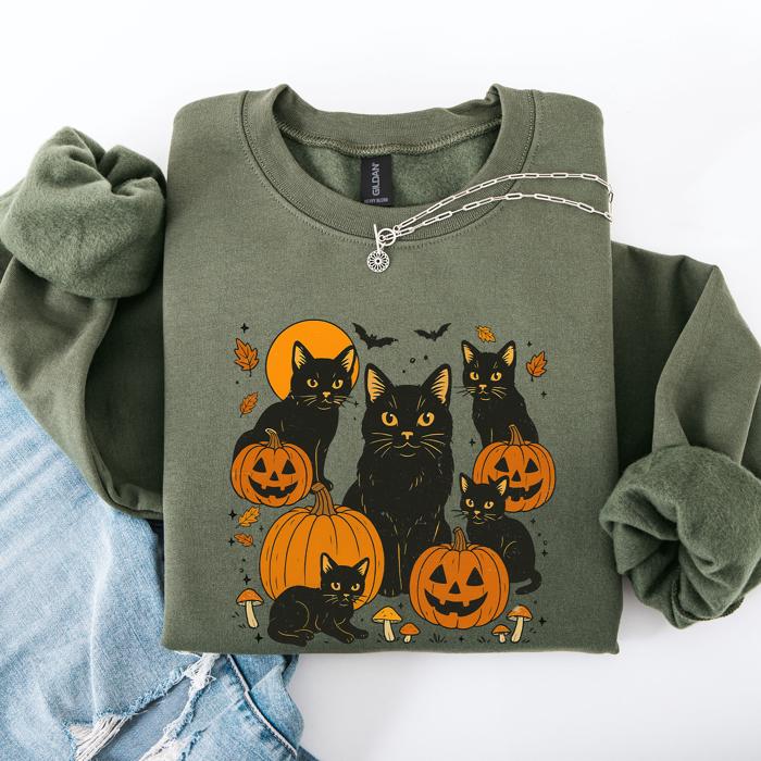 Retro Black Cats, Pumpkins, Halloween, Spooky Vintage Autumn Nightfall Celebration Edition Sweatshirt
