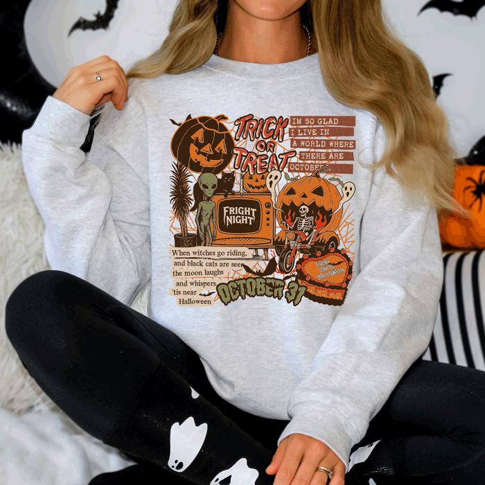 Retro Trick Or Treat Creep Halloween Spooky Vintage Nostalgia Throwback Sweatshirt