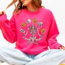 XXL Crunhberry Bright Pink Skeleton, Juggling, Halloween, Jack-O-Lantern Sweatshirt