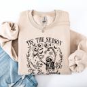 Large Sand Tis The Season To Be Spooky Skeleton Halloween Retro Classic Ghoulish Festive Night Edition Sweatshirt