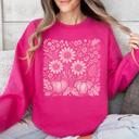 XL Crunhberry Bright Pink Autumn Wildflowers Minimalist Gorgeous Fall Pumpkin Botanical Cozy Autumnal Sweatshirt