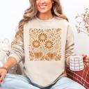 Small Sand Autumn Wildflowers Minimalist Gorgeous Fall Pumpkin Botanical Cozy Autumnal Sweatshirt