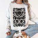  Big Bloom Daisy Flower Vintage Boho Nature Inspired Bold Floral Pattern Sweatshirt