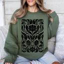  Big Bloom Daisy Flower Vintage Boho Nature Inspired Bold Floral Pattern Sweatshirt