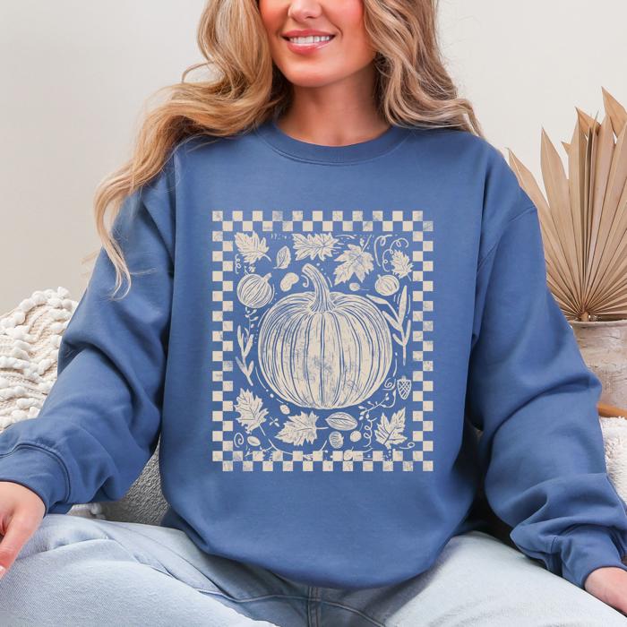 Checkered Pumpkin Minimalist Autumn Harvest Motif Cozy Seasonal For Fall Wardrobe Sweatshirt
