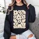 XL Black Cream Daisy Allover Floral Vintage Boho Nature Inspired Cozy Fall Print Sweatshirt