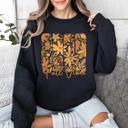 Medium Black Fall Vibes Colorful Autumn Flowers Seasonal Cozy Minimalist Design Graphic Sweatshirt