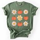 XXL Moss Dark Green Flowers and Pumpkins Minimalist Autumn Fall Halloween Floral Brushstroke Motif Comfort Colors Tee