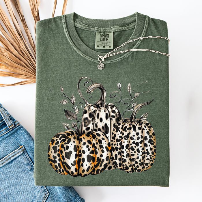 Leopard Print Pumpkins Watercolor Bouquet Autumn Halloween Scene Comfort Colors Tee