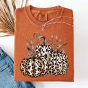  Leopard Print Pumpkins Watercolor Bouquet Autumn Halloween Scene Comfort Colors Tee