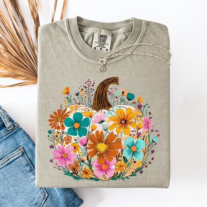 Pumpkin Floral Watercolor Leopard Print Pumpkins Bouquet Halloween Fall Comfort Colors Tee