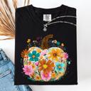 XXL Black Pumpkin Floral Watercolor Leopard Print Pumpkins Bouquet Halloween Fall Comfort Colors Tee