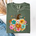 XXL Moss Dark Green Pumpkin Floral Watercolor Leopard Print Pumpkins Bouquet Halloween Fall Comfort Colors Tee