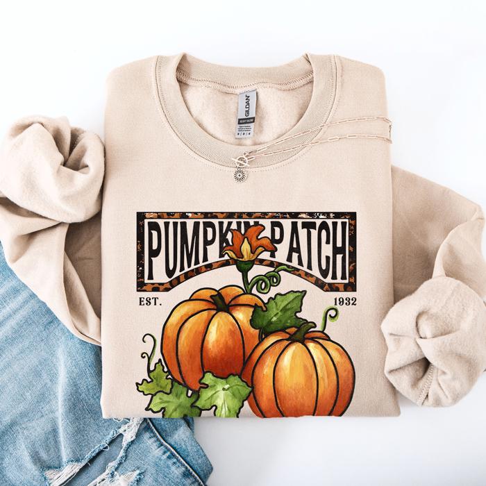 Pumpkin Patch Autumn Sunflowers Floral Motif Vintage Halloween Themed Cozy Seasonal Sweatshirt
