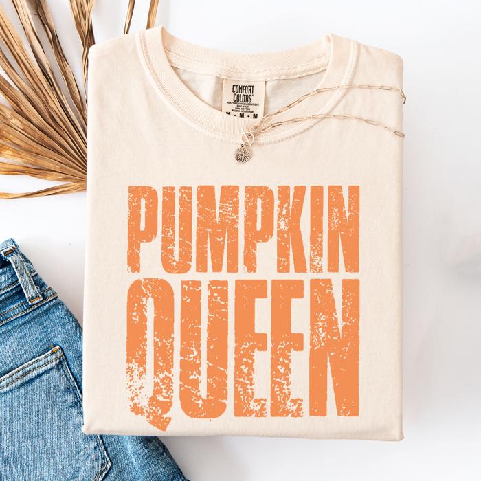 Pumpkin Queen Watercolor Leopard Print Pumpkins Bouquet Autumn Harvest Charm Comfort Colors Tee