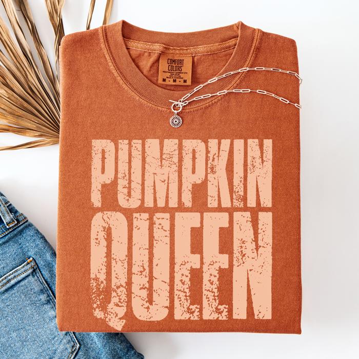 Pumpkin Queen Watercolor Leopard Print Pumpkins Bouquet Autumn Harvest Charm Comfort Colors Tee