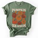 Medium Moss Dark Green Pumpkin Queen Watercolor Leopard Pumpkins and Hand Painted Bouquet Autumn Harvest Comfort Colors Tee