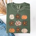 XL Moss Dark Green Retro Halloween Watercolor Floral Pumpkin Pattern Autumn Fall Comfort Colors Tee