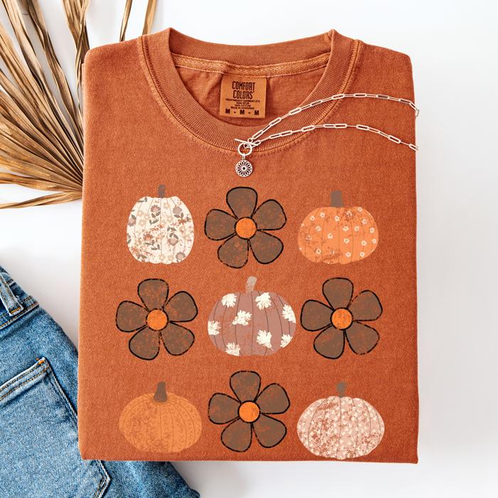 Retro Halloween Watercolor Floral Pumpkin Pattern Autumn Fall Comfort Colors Tee