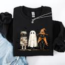 Small Black Halloween Black Cats Boo Ghost Cats Retro Gothic Autumn Cat Mama Sweatshirt