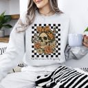  Tis The Season Skull Halloween Ghost Checkered Retro Vintage Spooky Graphic Sweatshirt