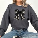  Halloween Bow Coquette Minimalist Retro Vintage Spooky Costume Fall Graphic Sweatshirt