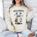XL Sand Bullsheet Funny Halloween Cow Ghost Western Pumpkin Retro Spooky Graphic Sweatshirt
