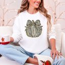 XL White Camo Pumpkin Autumn Hunting Season Vintage Camouflage Print Graphic Cozy Sweatshirt