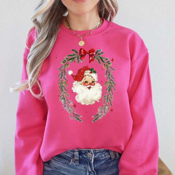 Retro Santa Christmas Vintage Festive Nostalgic Holiday Cheer Old Fashioned Christmas Charm Classic Seasonal Sweatshirt
