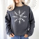 XL Dark Gray Heather Snowflake Winter Cozy Nighttime Snowflake Pattern Across Winter Wonderland Sweatshirt