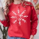 XXL Red Snowflake Winter Cozy Nighttime Snowflake Pattern Across Winter Wonderland Sweatshirt