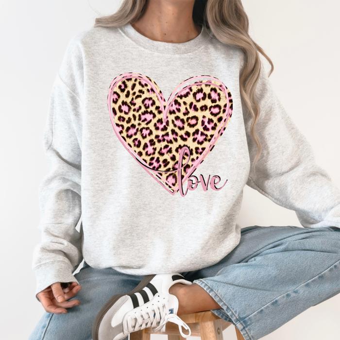 Leopard Print Heart Love Valentine's Day Retro Vintage Cozy Warm Fleece Graphic Sweatshirt