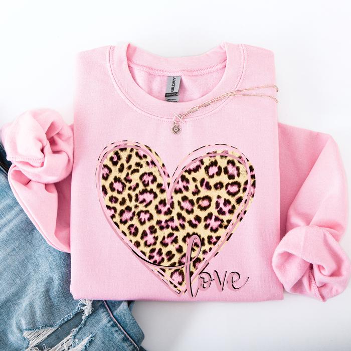 Leopard Print Heart Love Valentine's Day Retro Vintage Cozy Warm Fleece Graphic Sweatshirt