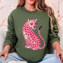 XXXL Military Green Leopard Heart Shaped Spots Valentine's Day Love Vintage Inspired Cozy Festive Graphic Elements Sweatshirt