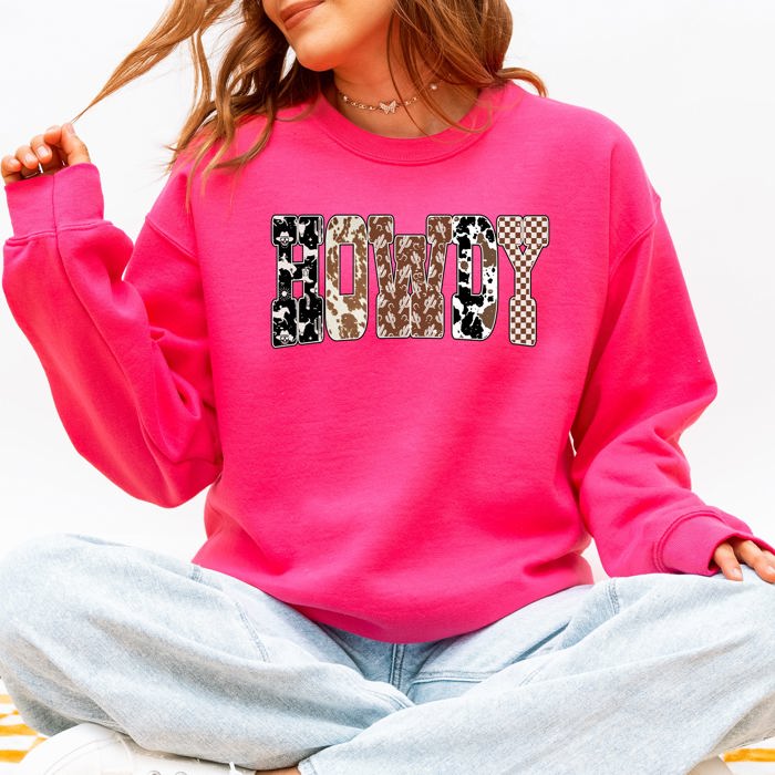 Howdy, Cowboy Print Desert Cow Cactus Western Country Sagebrush Sunset Western Heritage Lifestyle Sweatshirt