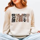 Medium Sand Howdy, Cowboy Print Desert Cow Cactus Western Country Sagebrush Sunset Western Heritage Lifestyle Sweatshirt