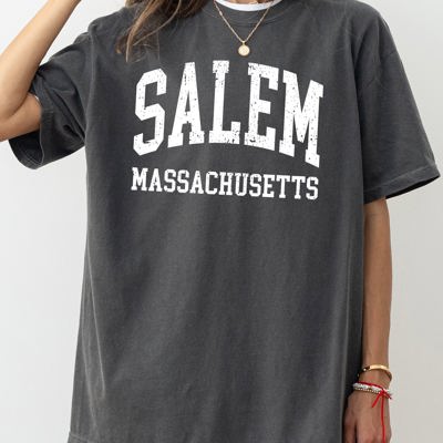 Salem Massachusetts Witch Meme Halloween Spooky Nostalgia Vintage Comfort Colors Tee