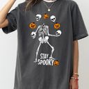Medium Pepper Dark Gray Stay Spooky Skeleton Ghost Witch Halloween Costume Classic Design Comfort Colors Tee