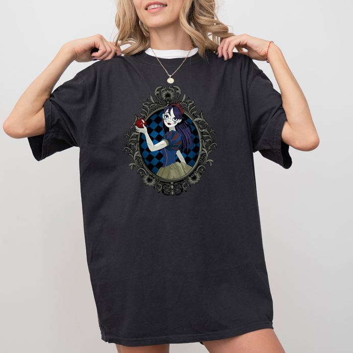Snow White Princess Skeleton Witch Aesthetic Meme Halloween Spooky Costume Comfort Colors Tee