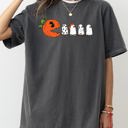 Medium Pepper Dark Gray Pacman Pumpkin Spooky Skeleton Witch Meme Halloween Costume Collection Comfort Colors Tee