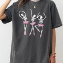 XXL Pepper Dark Gray Dancing Skeleton Ladies Ghost Spooky Funny Witch Aesthetic Meme Halloween Costume Comfort Colors Tee