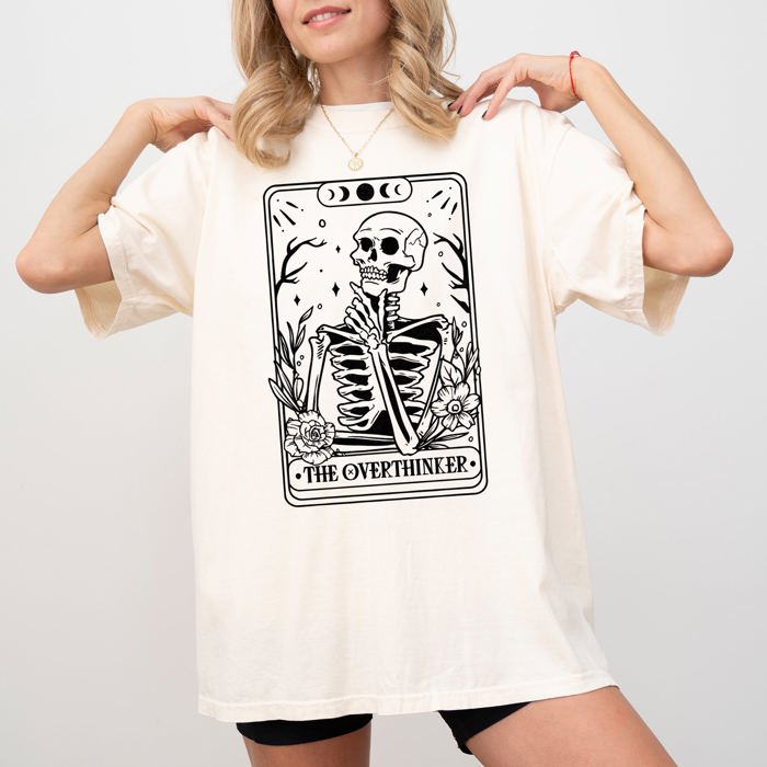 Never Better Skeleton Coffin Funny Pumpkin Spooky Witch Aesthetic Meme Halloween Costume Comfort Colors Tee
