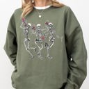 XL Military Green Dancing Skeletons Drinking Wine Ghost Spooky Witch Halloween Theme Comic Vibe Sweatshirt